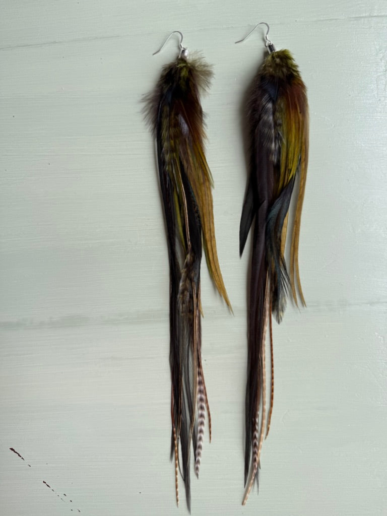 Fjäderörhängen långa