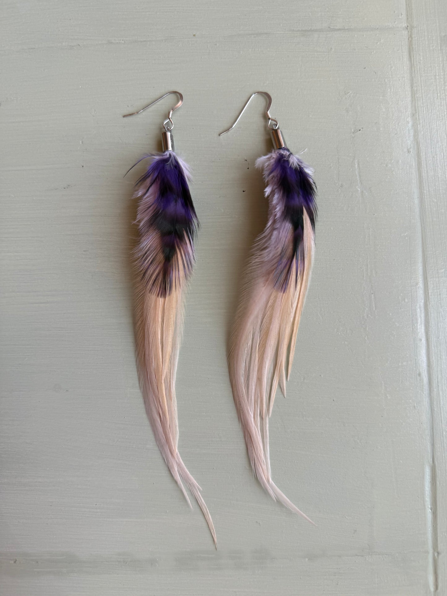 Fjäderörhängen korta